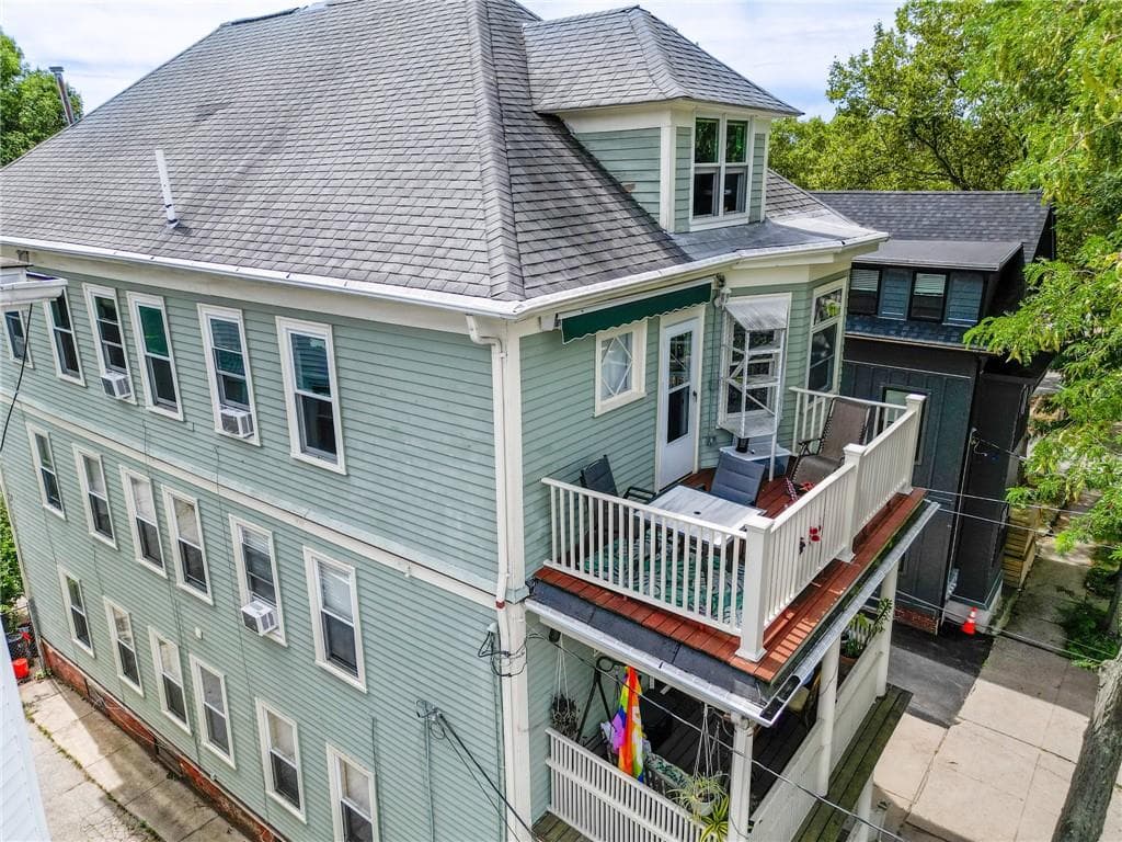 19 Carrington Avenue UNIT 3